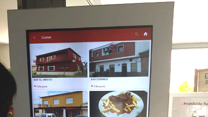 Tótem táctil vertical para Ayuntamiento de Serrada